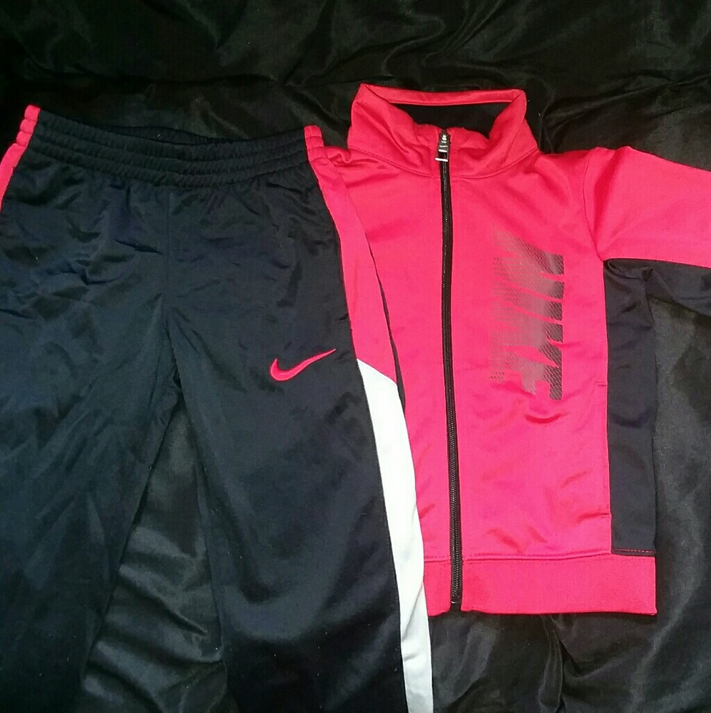 Boys nike track suit
